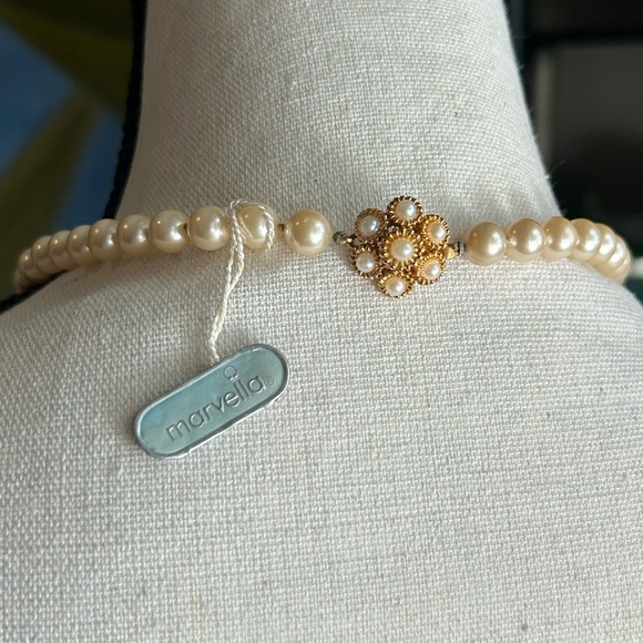Marvella Faux Pearl Necklace Vintage 24" Gold Tone Floral Clasp - Picture 7 of 9